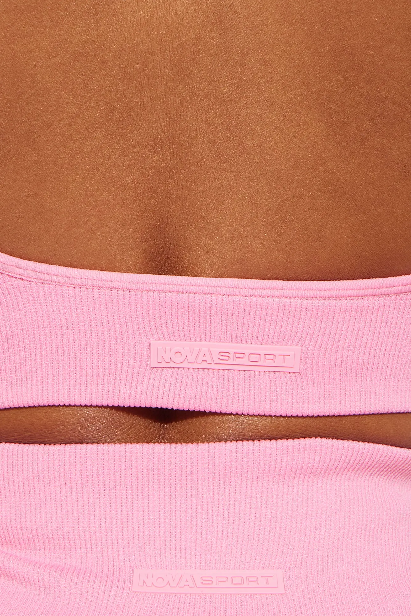 Beach Body Effortless Seamless Sports Bra - Bubblegum Pink