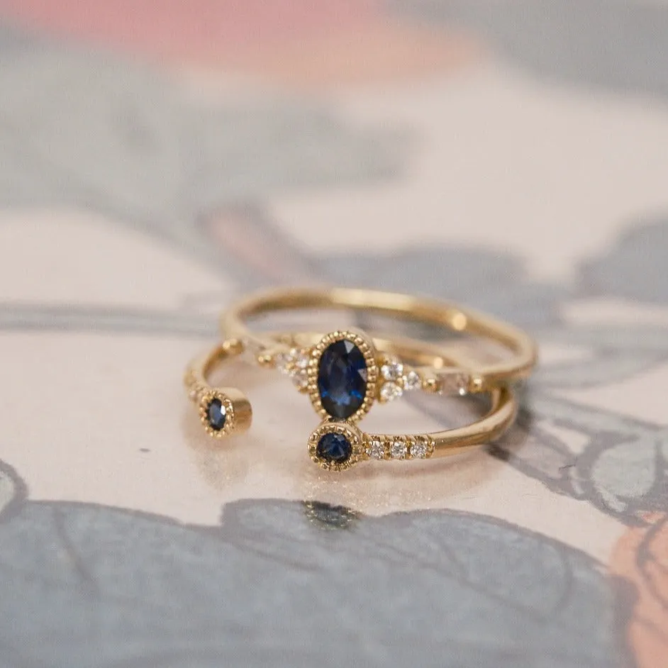 Blue Sapphire Oval Poeme Ring