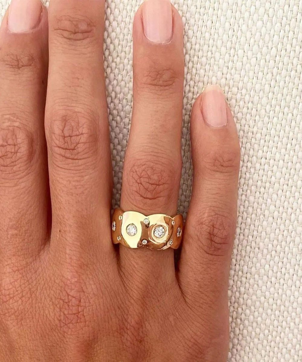 Eyelet Wide Diamond Ring