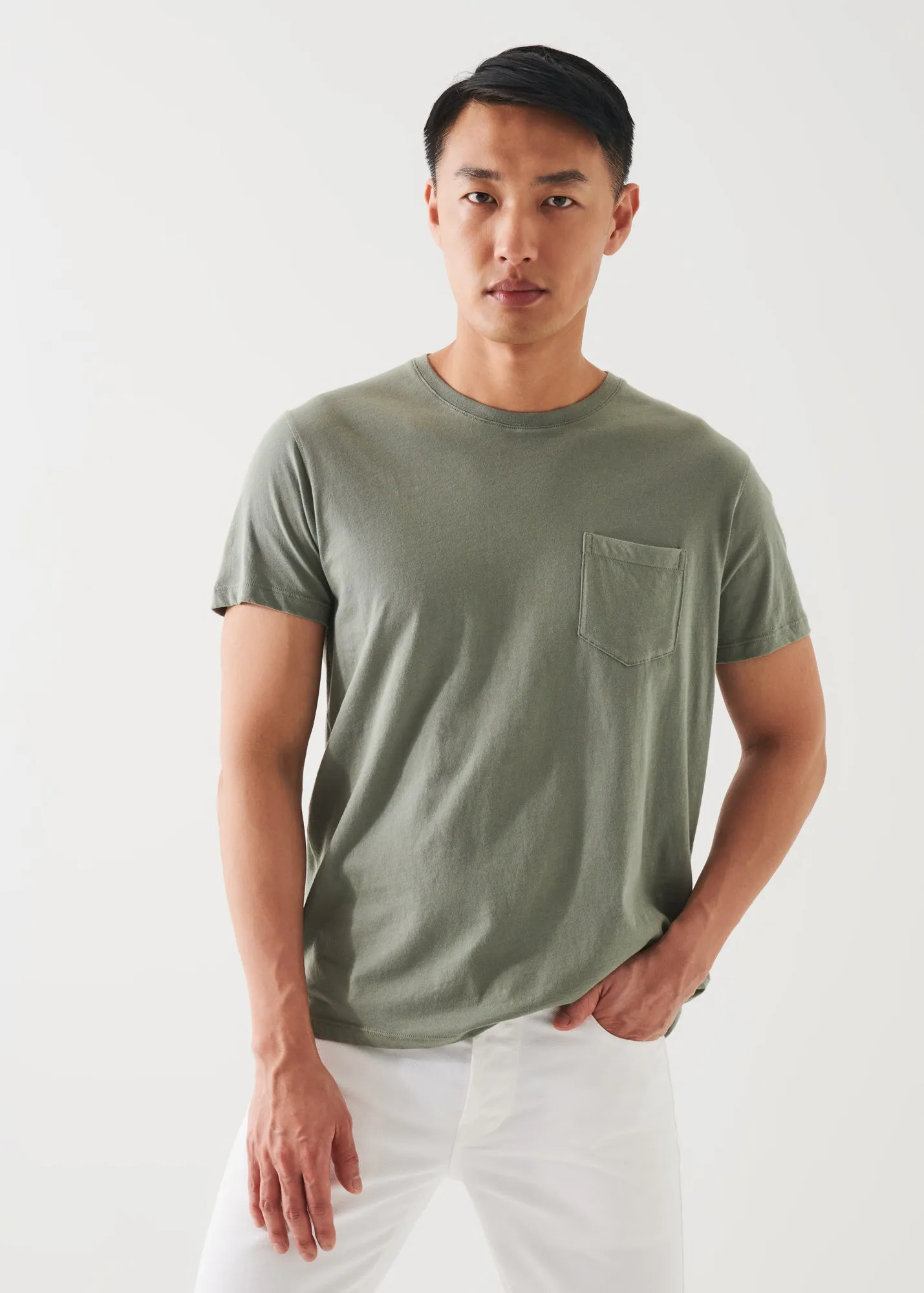 LIGHTWEIGHT PIMA COTTON POCKET T-SHIRT