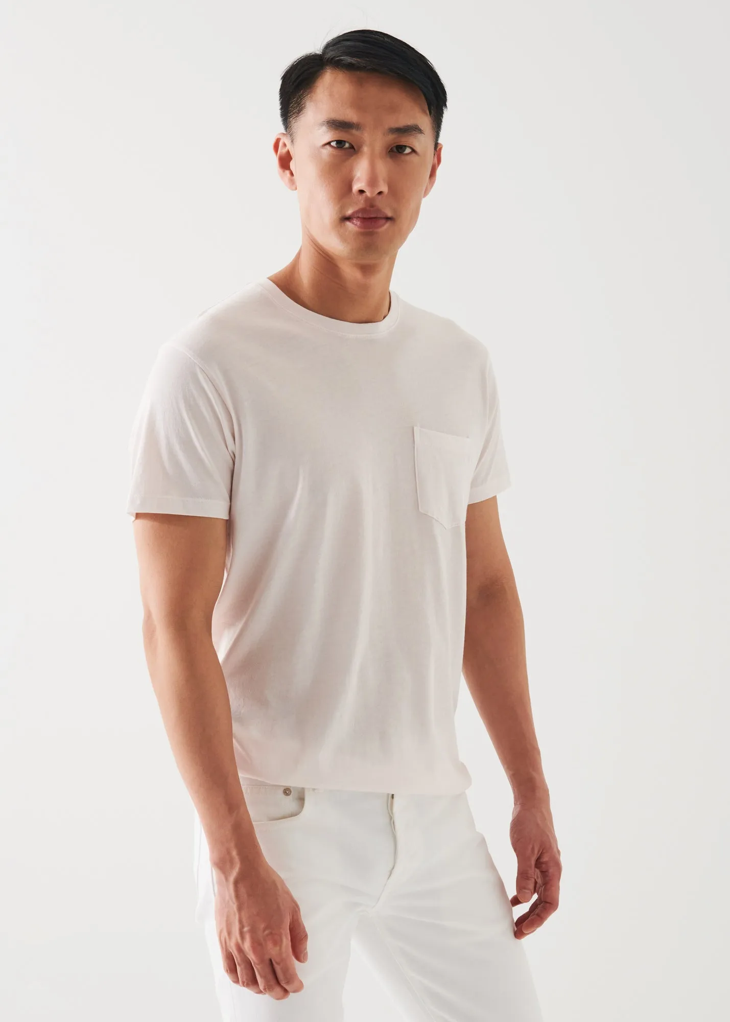 LIGHTWEIGHT PIMA COTTON POCKET T-SHIRT