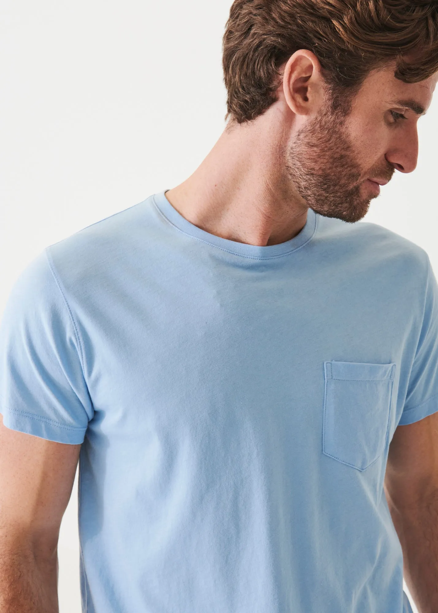 LIGHTWEIGHT PIMA COTTON POCKET T-SHIRT