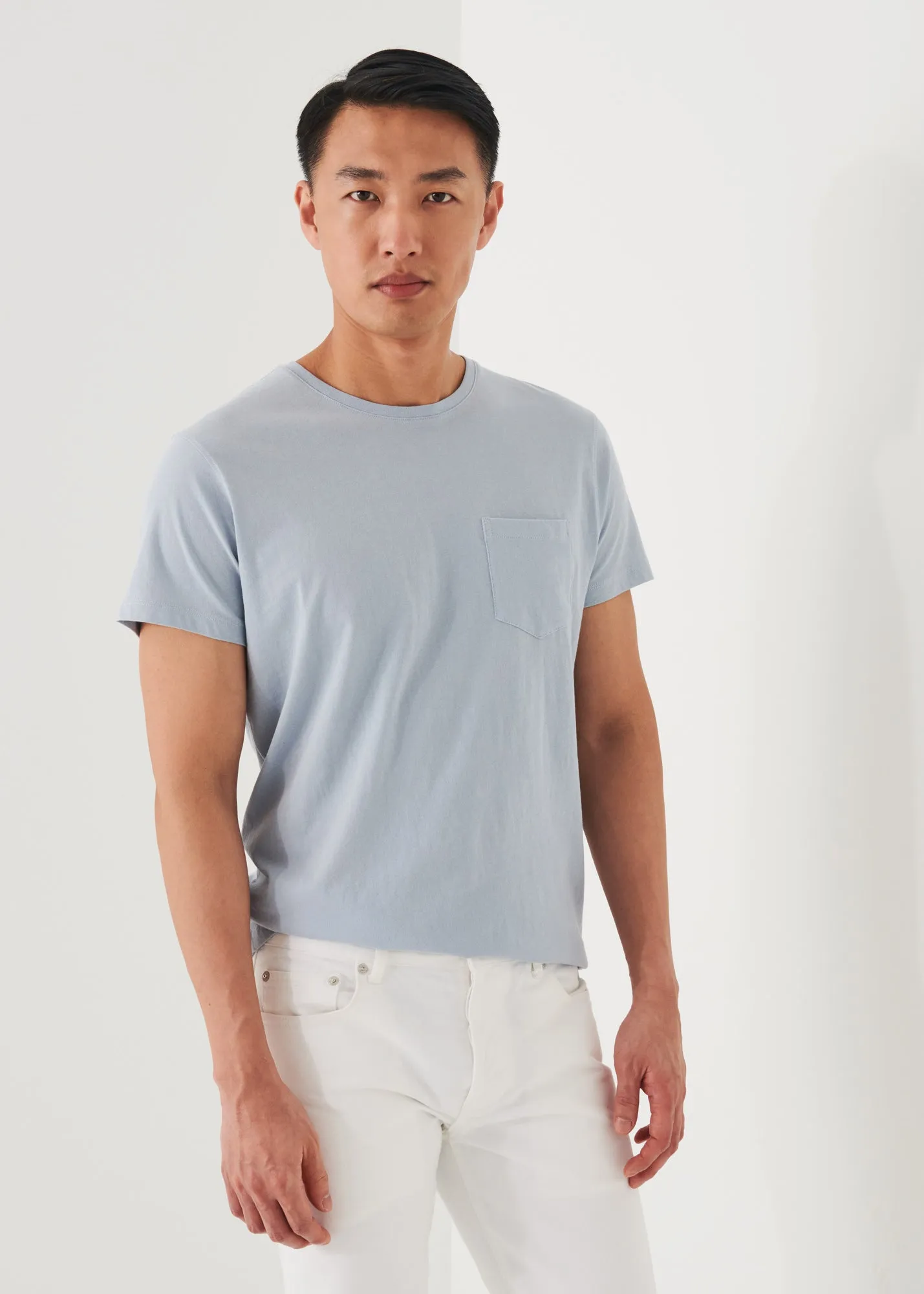 LIGHTWEIGHT PIMA COTTON POCKET T-SHIRT