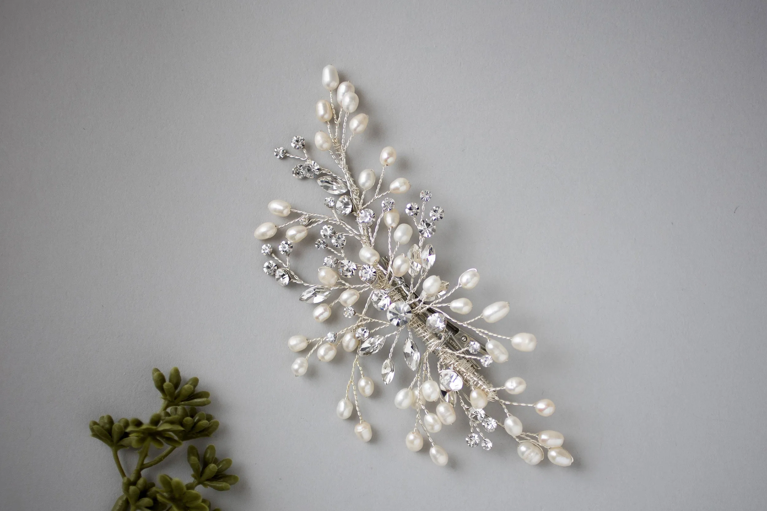 Minimalist Crystal and Pearl Hair Clip for the Bride