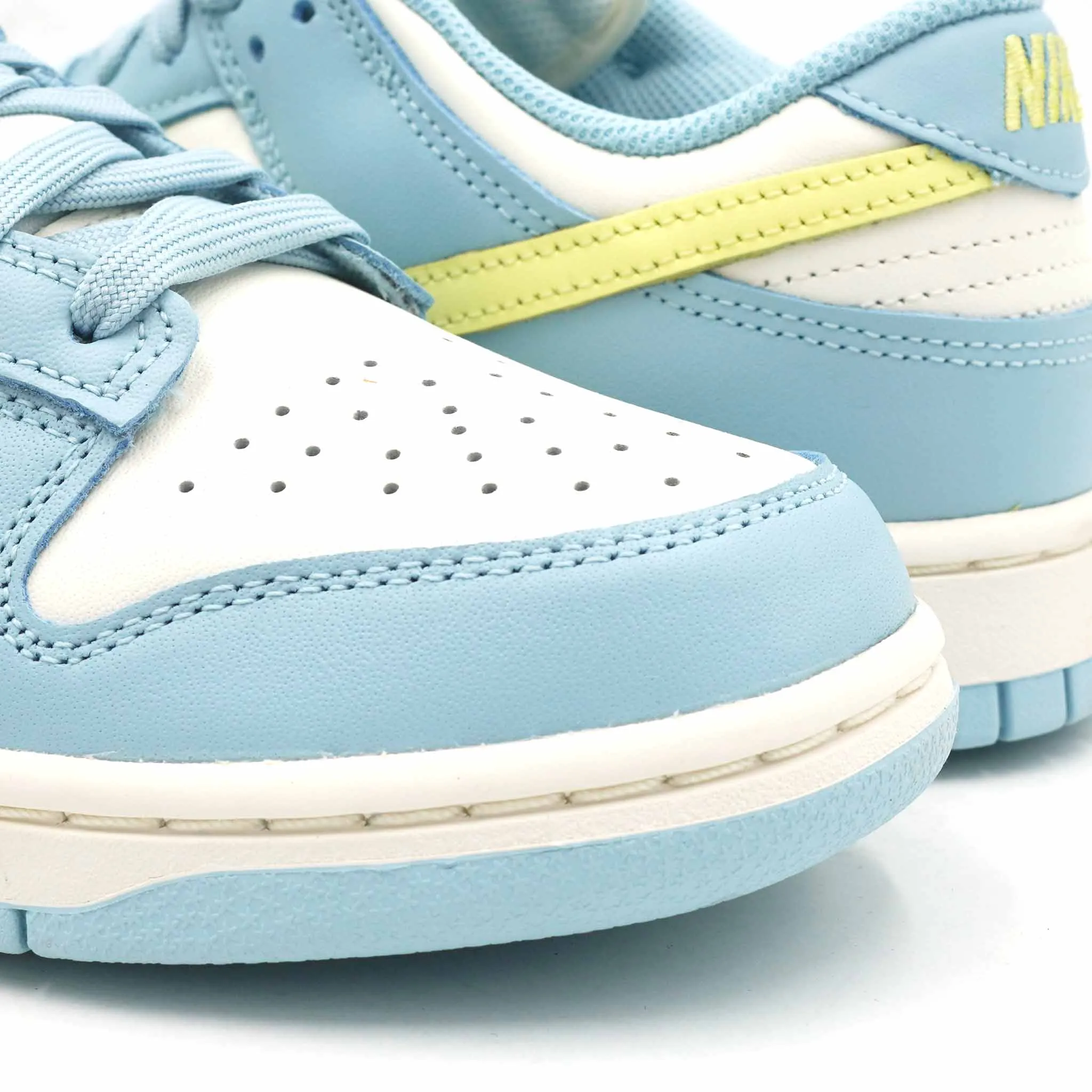 NIKE DUNK LOW ICE BLUE OCEAN BLISS CITRON TINT (WOMEN'S) 2023