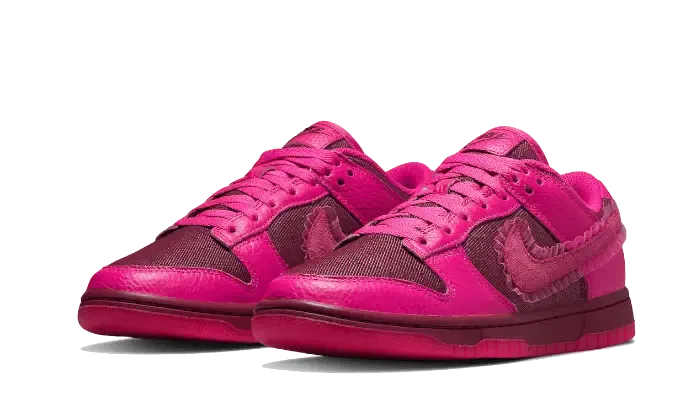 Nike Dunk Low Valentines Day (2022)